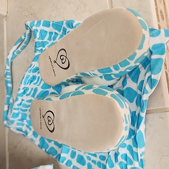 ๐ฉต VICTORIA'S SECRET Flannel Light Blue ANIMAL Pajama Set ๐ฉต - Picture 7 of 13